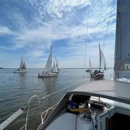 Janines Loft - Am Marktplatz - 190 Meter Zum * 슈타인후데